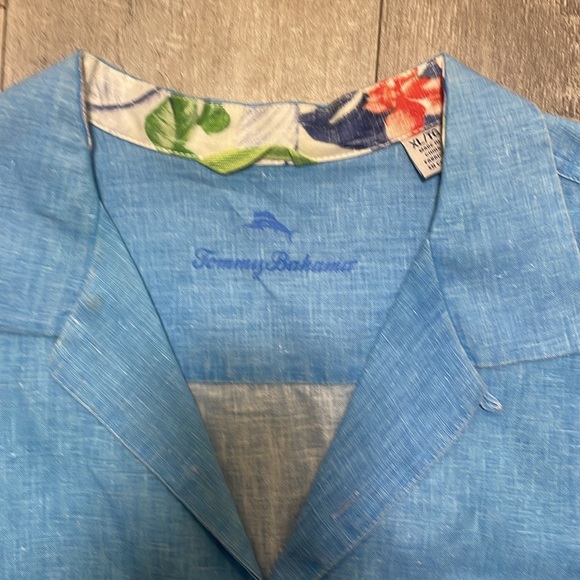 Timmy Bahama Button Down Shirt - Picture 2 of 5